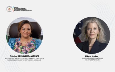 Thérèse Kayikwamba Wagner et la Sous-secrétaire d’État Allison Hooker : la fermeté et la reconnaissance redessinent le partenariat RDC-États-Unis